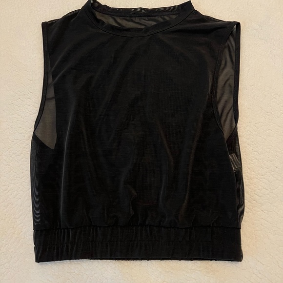 Jo & Jax Mesh top - Picture 1 of 2